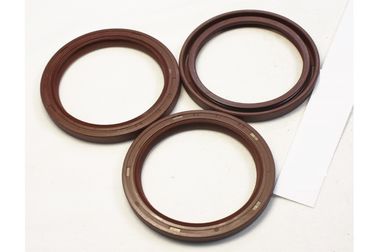 China VOLVO / RENAULT Engine Oil Seal 15054100 / 74 36 842 272 NBR Material supplier